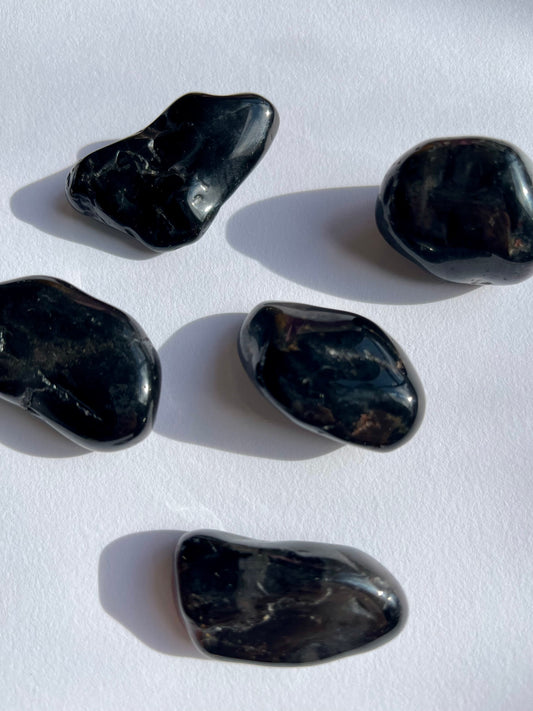 Black Onyx Tumbled Stone