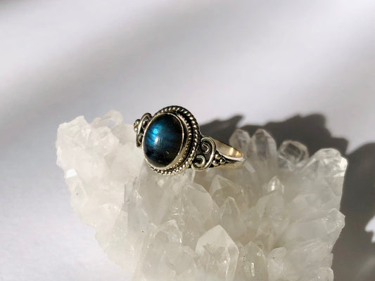 Labradorite Swirl Ring